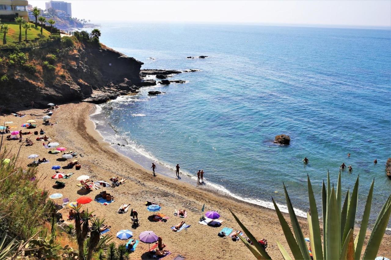 Piso En Zona Tranquila De - Torrequebrada Golf Lejlighed Benalmádena Eksteriør billede