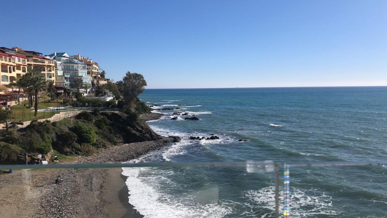 Piso En Zona Tranquila De - Torrequebrada Golf Lejlighed Benalmádena Eksteriør billede