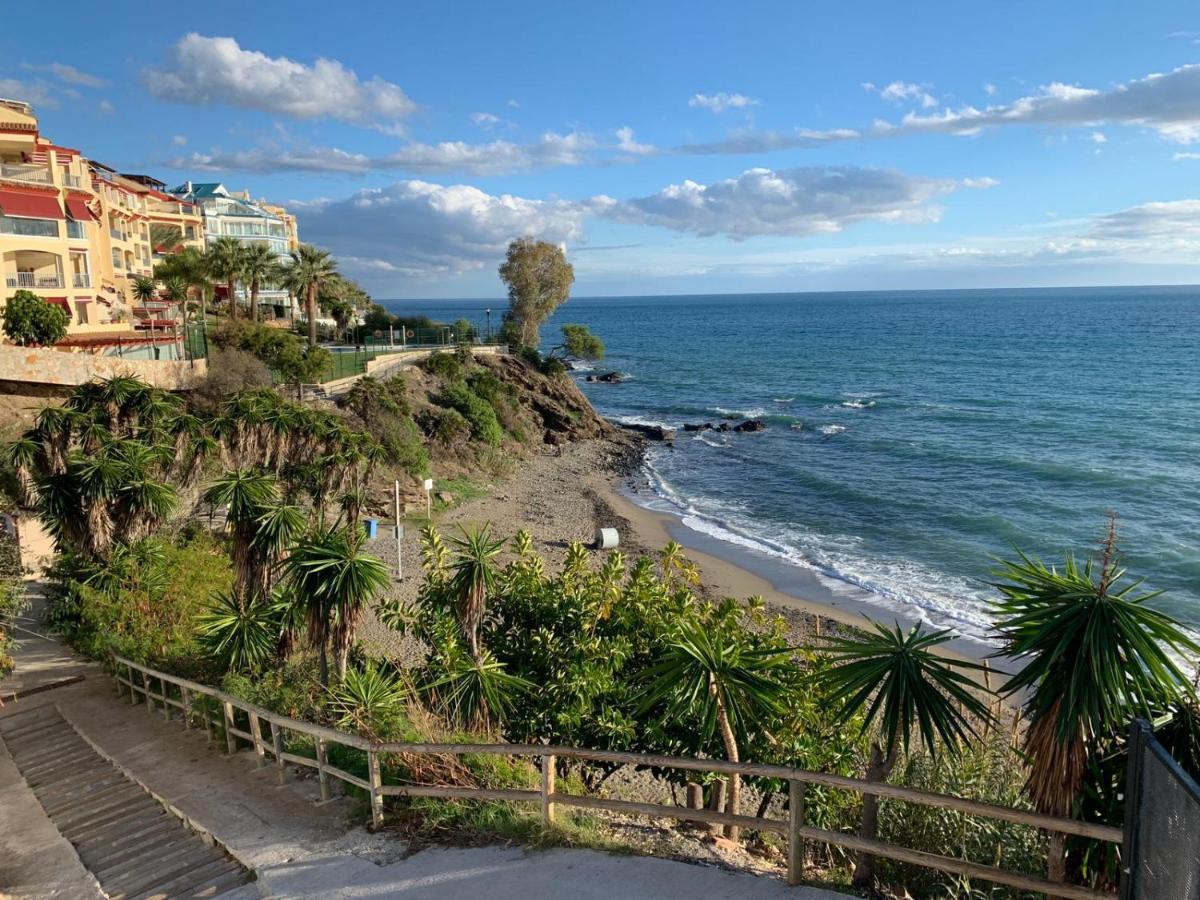 Piso En Zona Tranquila De - Torrequebrada Golf Lejlighed Benalmádena Eksteriør billede