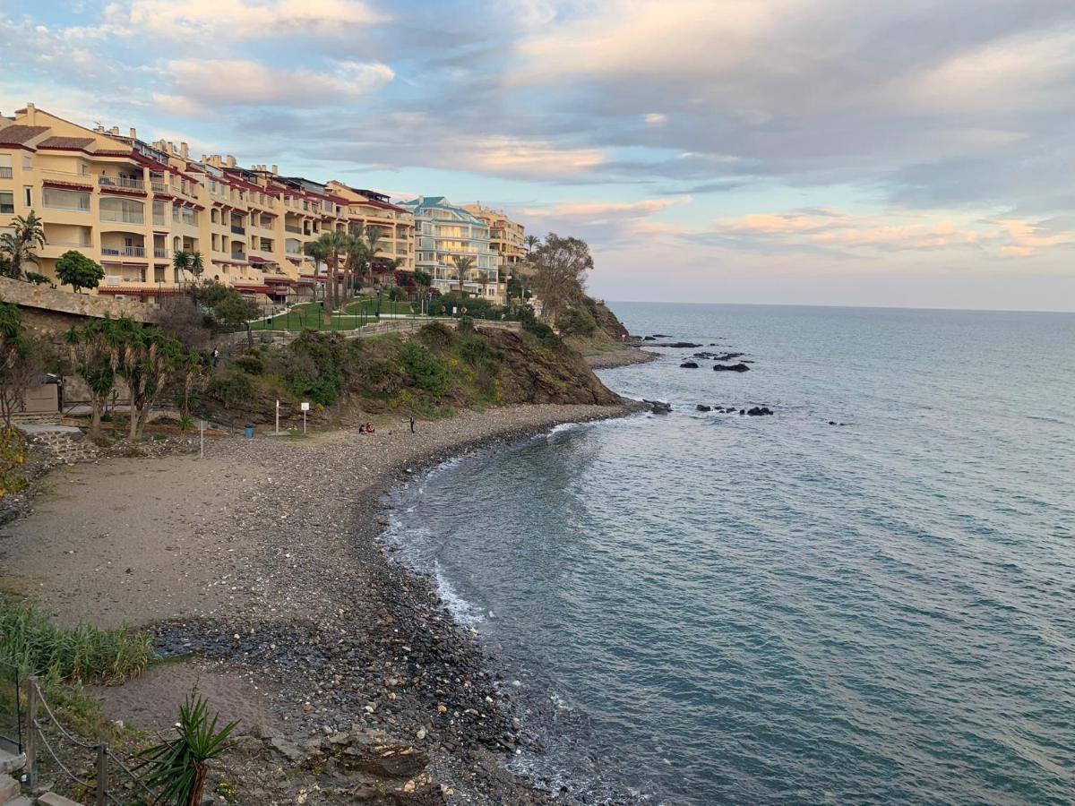 Piso En Zona Tranquila De - Torrequebrada Golf Lejlighed Benalmádena Eksteriør billede