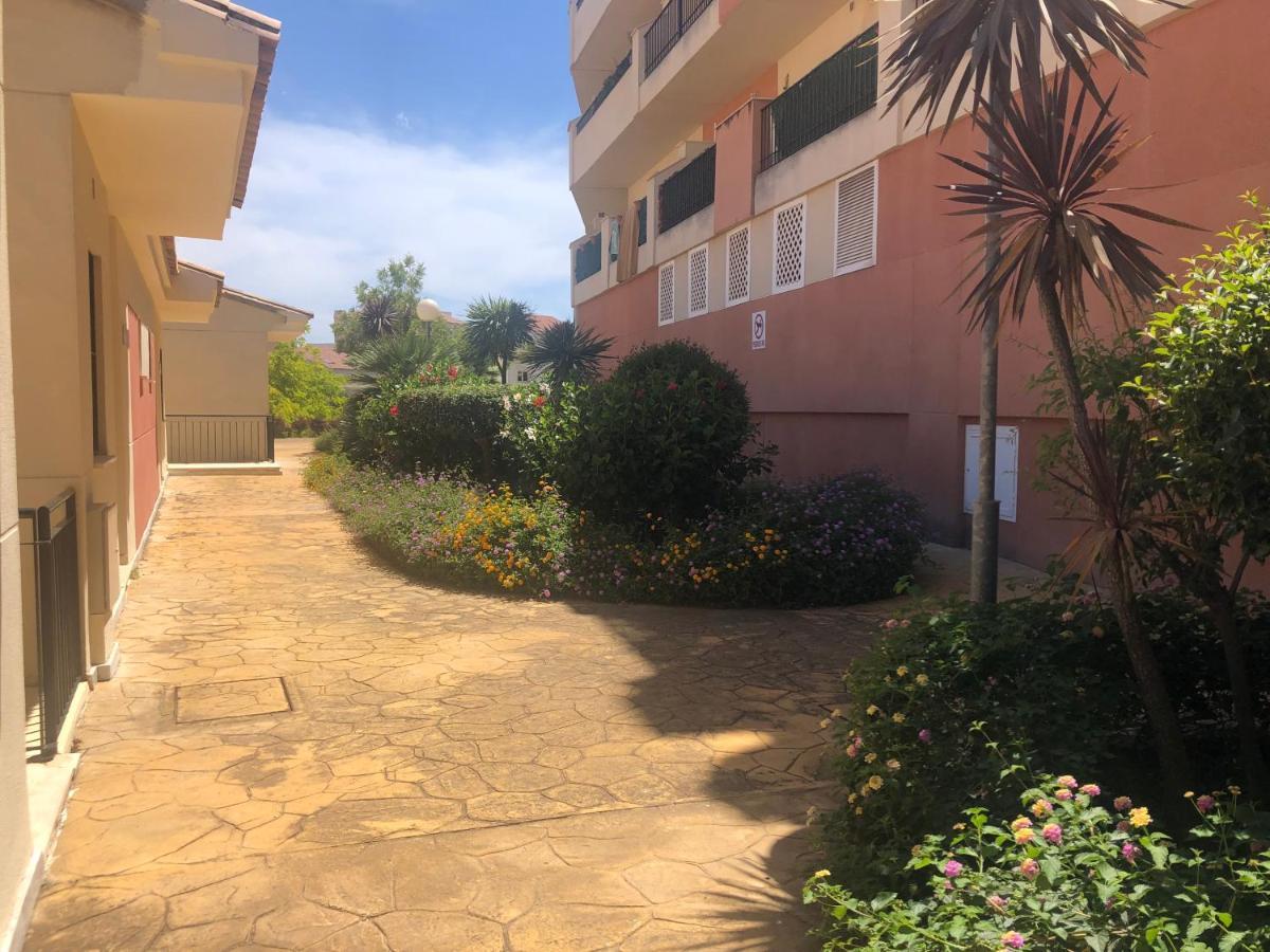 Piso En Zona Tranquila De - Torrequebrada Golf Lejlighed Benalmádena Eksteriør billede